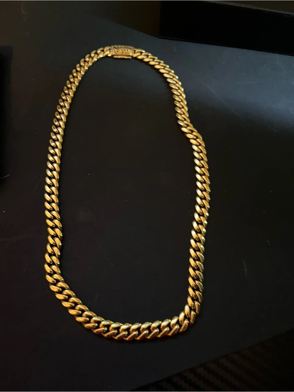 GLD gold chain